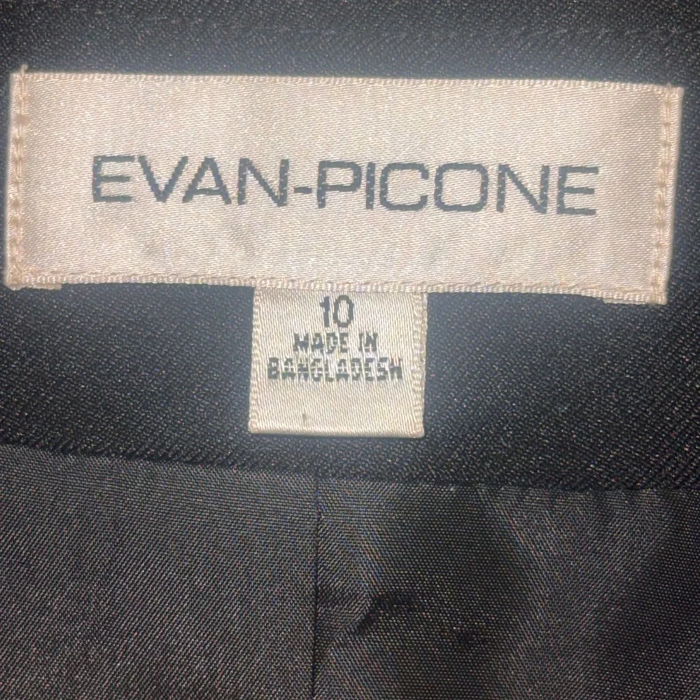 Evan Picone Fuchsia Jacket with Black Trim - Picture 4 of 6